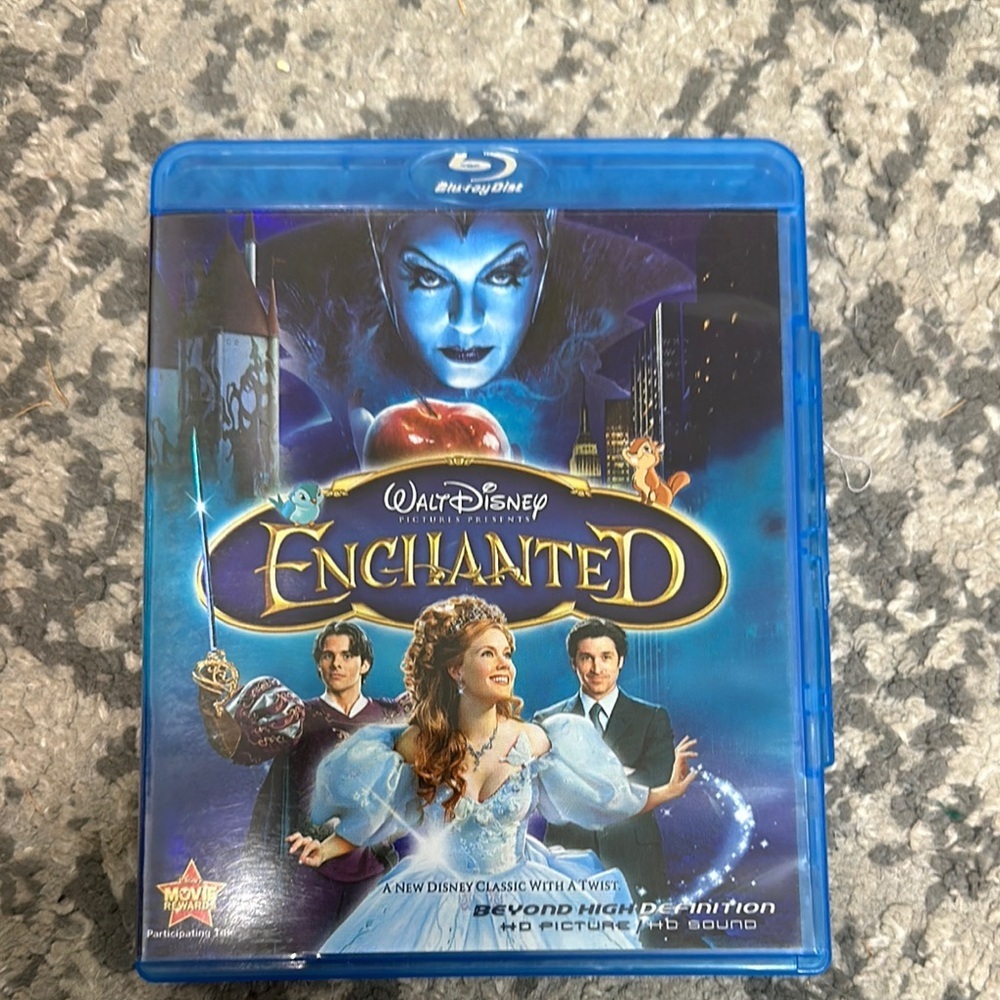 Walt Disney Enchanted Blu-ray